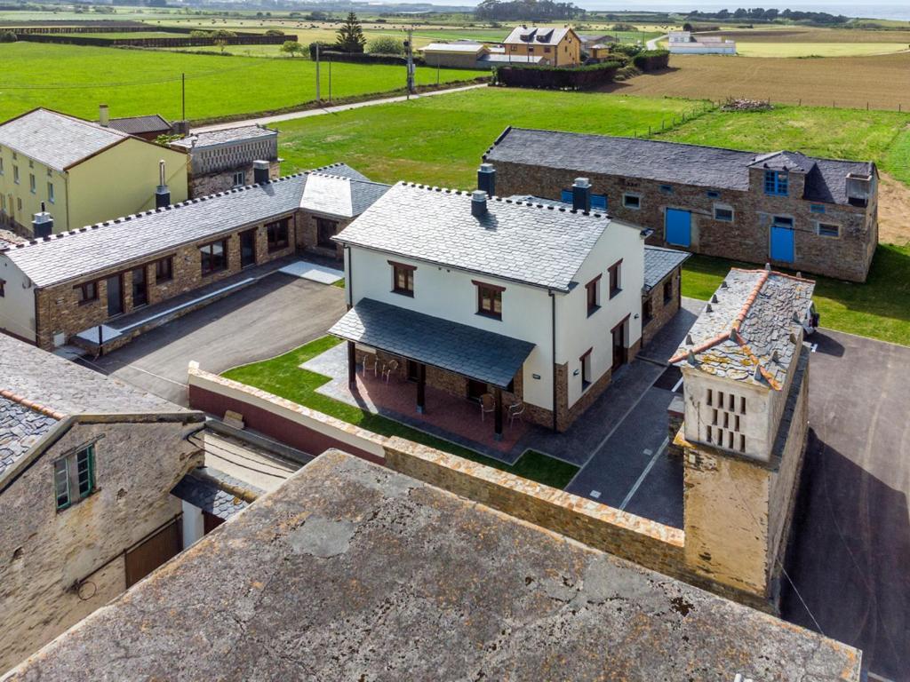 Apartamentos Rurales Lola Penarronda Castropol Bagian luar foto
