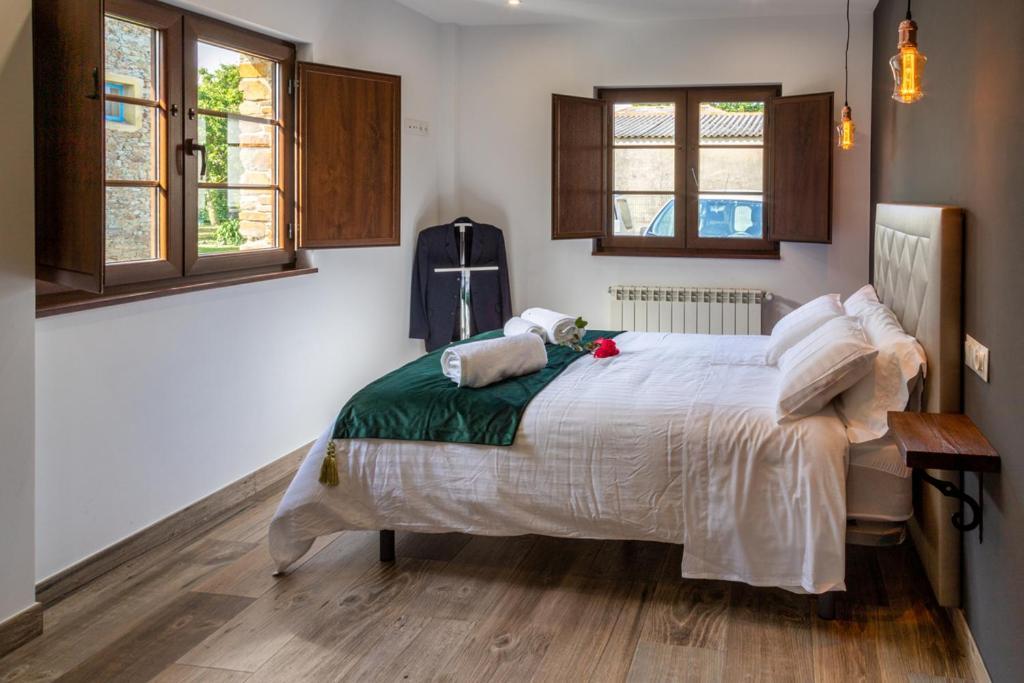 Apartamentos Rurales Lola Penarronda Castropol Bagian luar foto